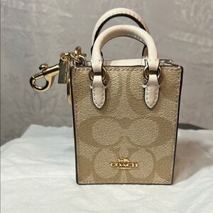Coach NWT mini bag